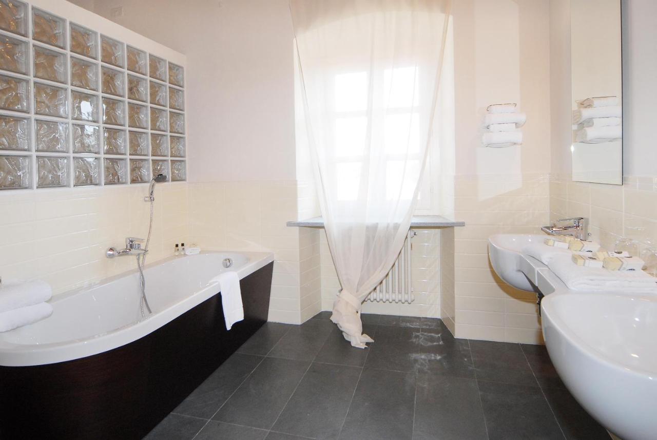 סאלוצו Hotel Antico Podere Propano מראה חיצוני תמונה
