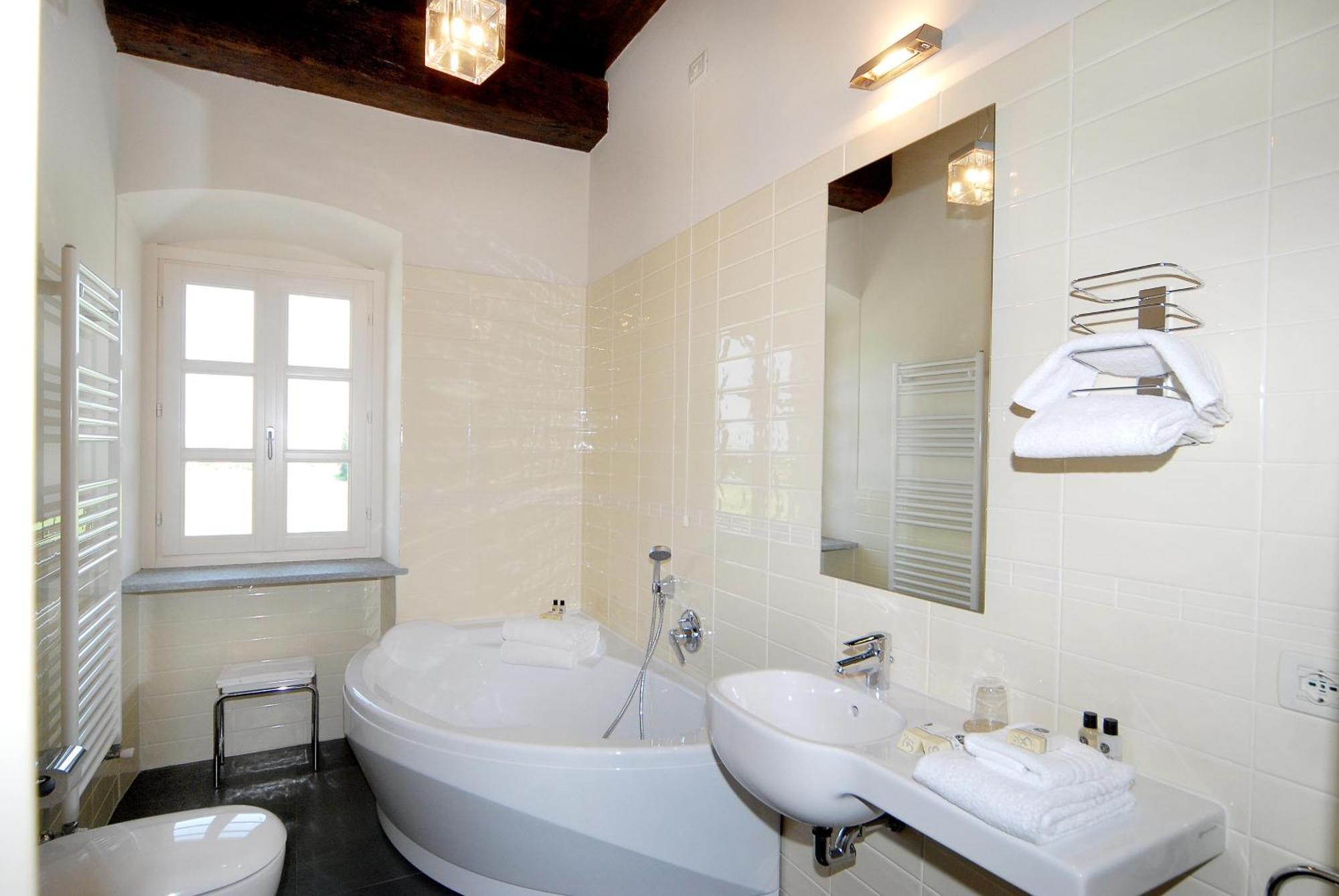 סאלוצו Hotel Antico Podere Propano מראה חיצוני תמונה