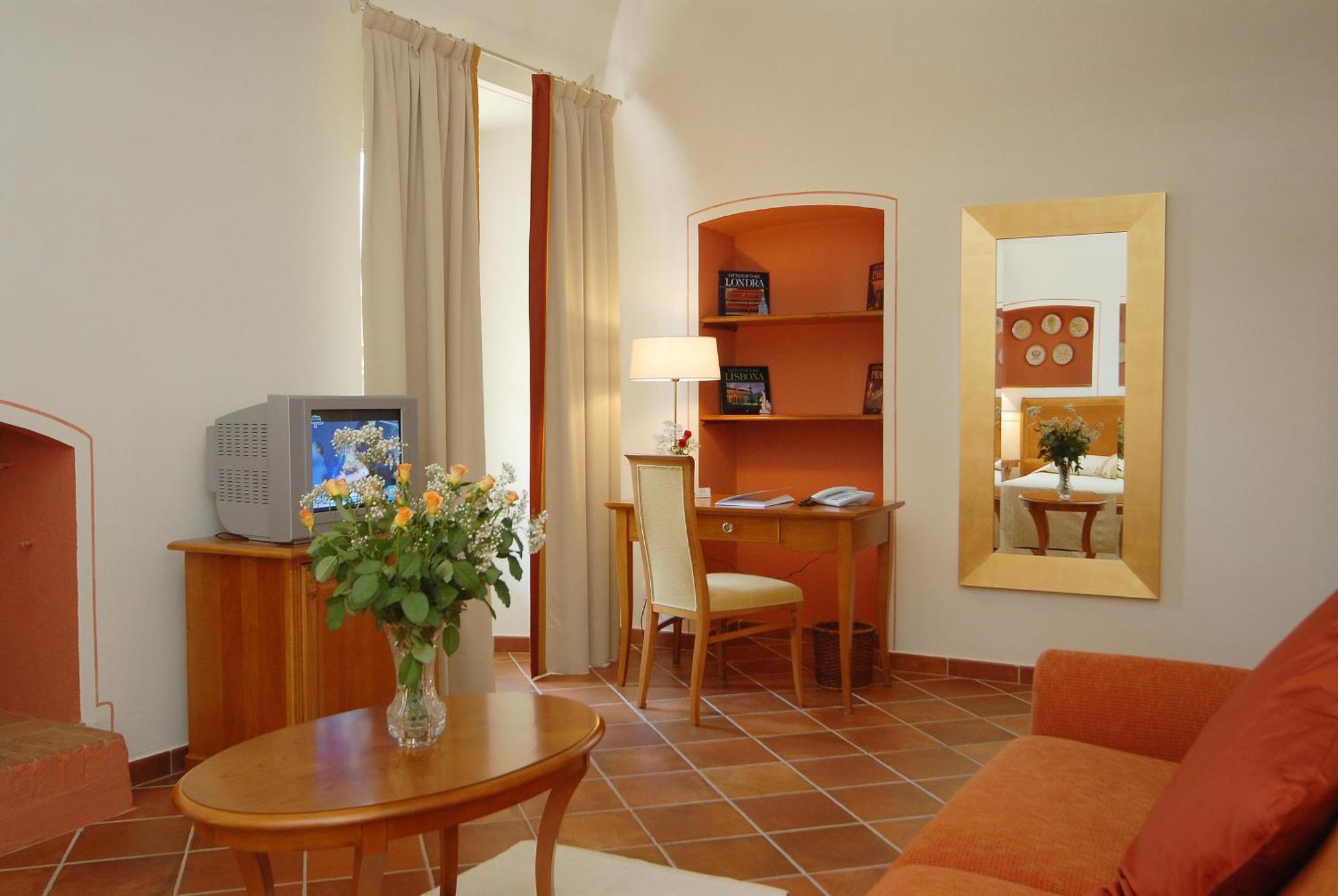סאלוצו Hotel Antico Podere Propano מראה חיצוני תמונה