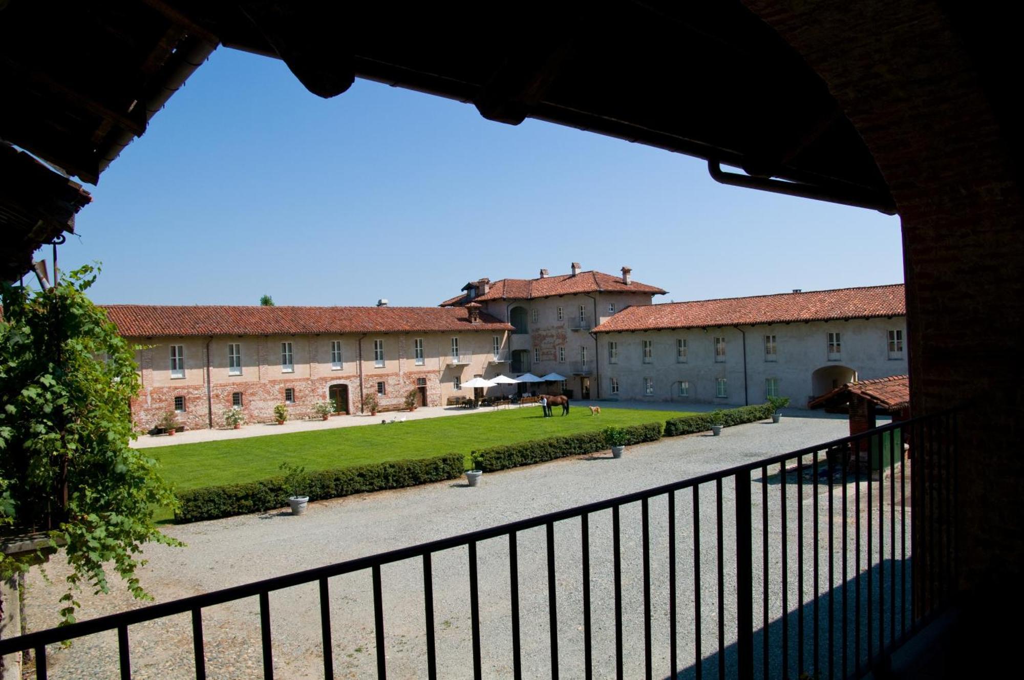סאלוצו Hotel Antico Podere Propano מראה חיצוני תמונה