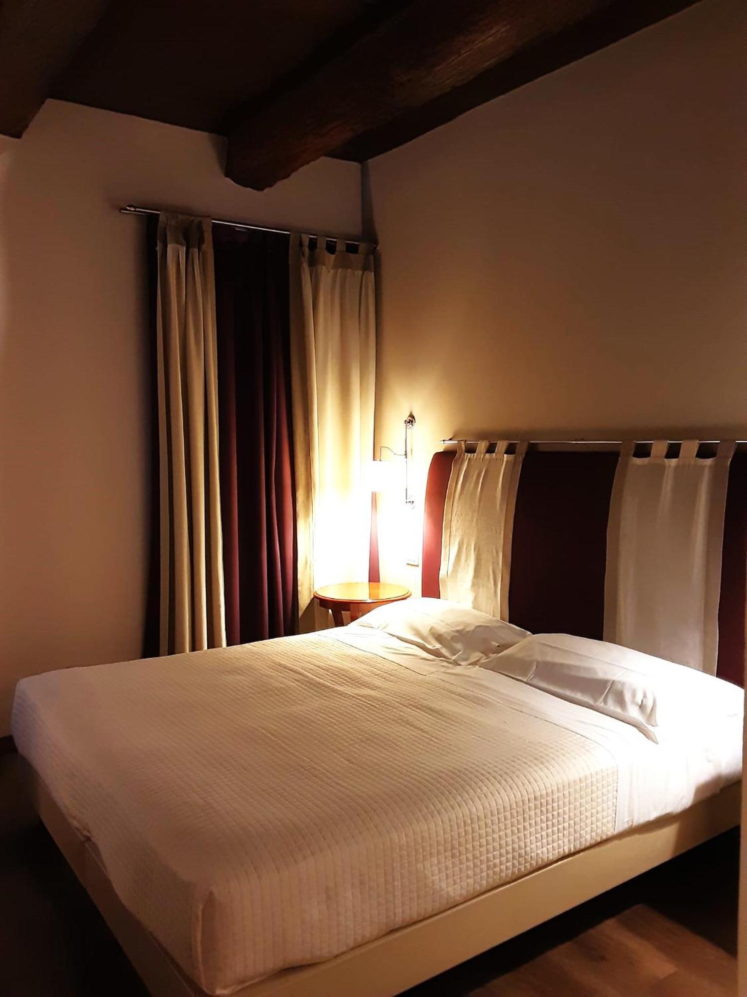 סאלוצו Hotel Antico Podere Propano מראה חיצוני תמונה