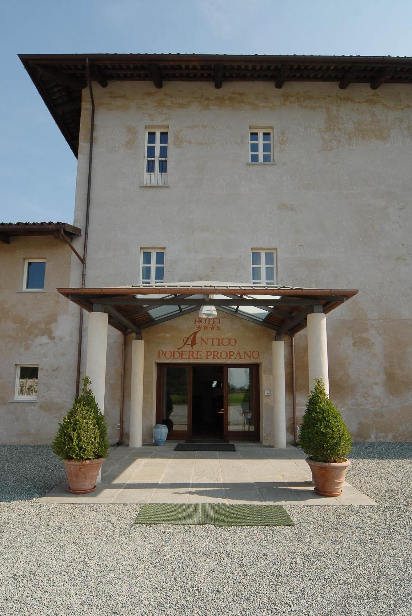 סאלוצו Hotel Antico Podere Propano מראה חיצוני תמונה